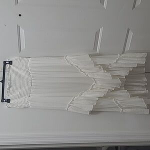 Life 2way Strapless High Elastic Dress /Shirt White New Size Large With Ruffles